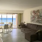 Fettolina Palm Beach, Location Cannes front de mer et plage